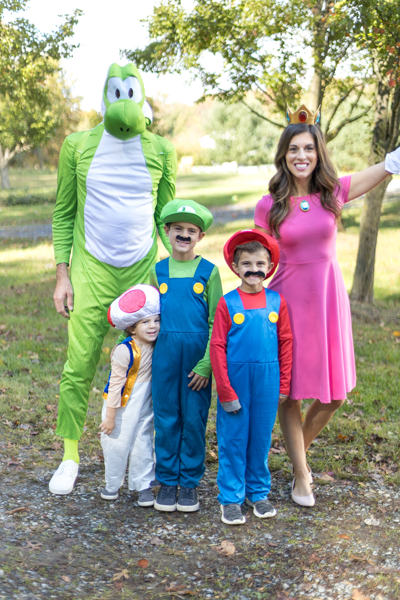 Super Mario Brothers family halloween costume ideas
